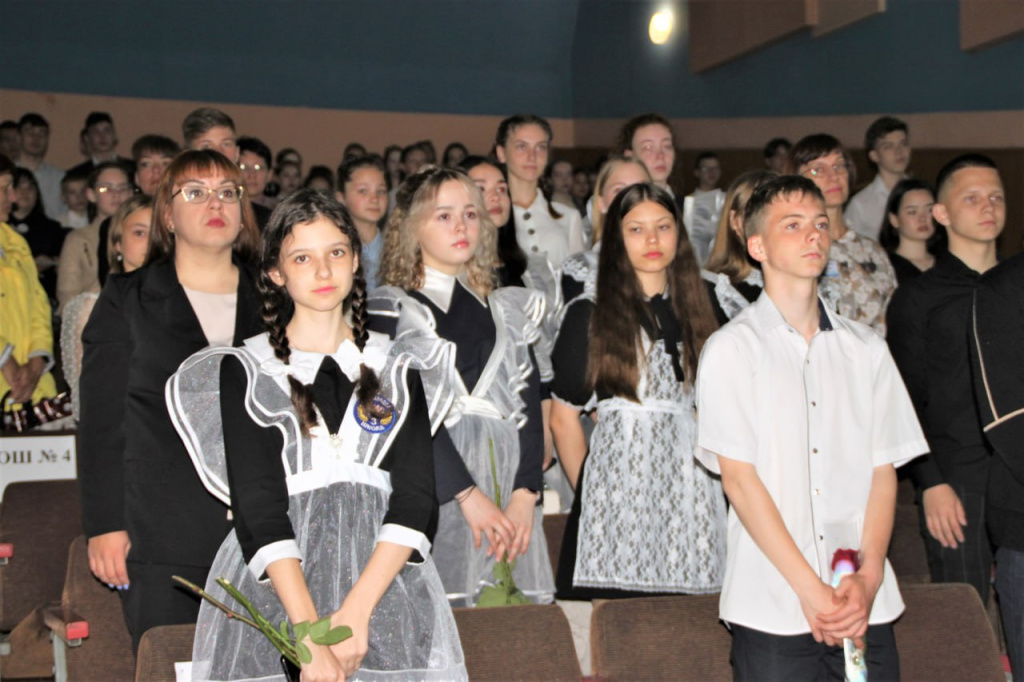 photo_5418307763567709302_y (1).jpg